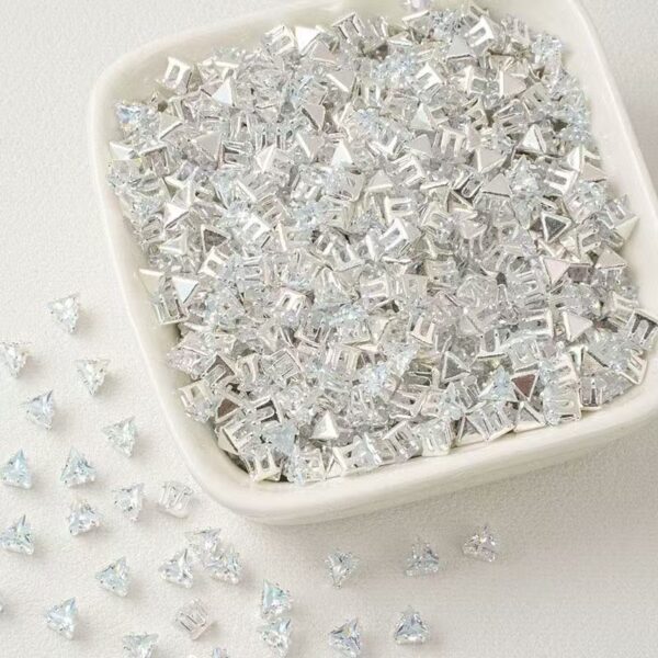 微信图片_20251116190256_20_10 Triangle Diamond