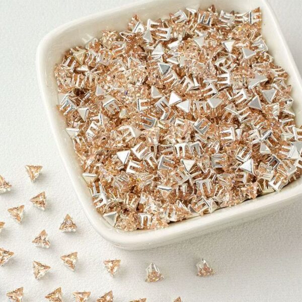 微信图片_20251116190258_24_10 Triangle Diamond