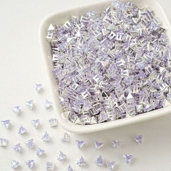 微信图片_20251116190303_31_10 Triangle Diamond