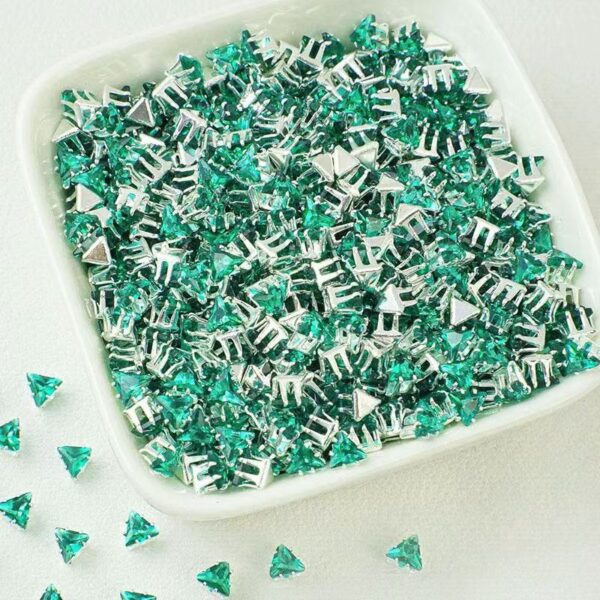 微信图片_20251116190305_33_10 Triangle Diamond