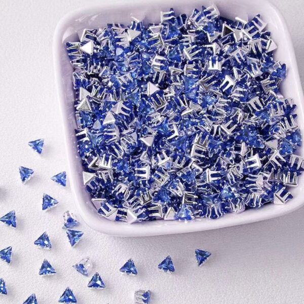 微信图片_20251116190307_36_10 Triangle Diamond